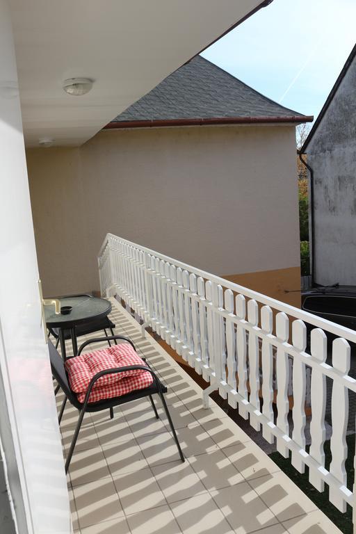 Altan Apartments Heviz Exterior photo